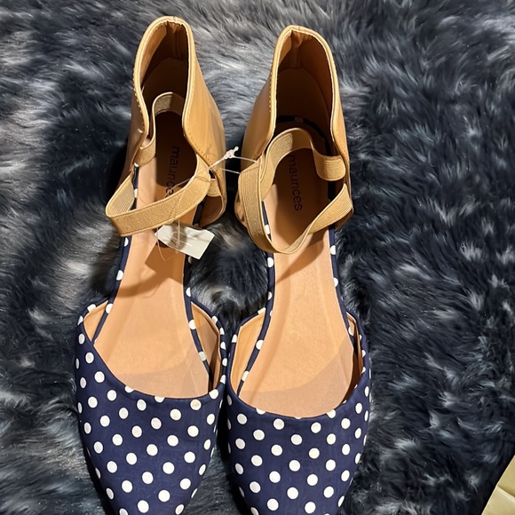 💙🤍Nwt Gorgeous Maurice’s open side ballet flat shoes size 11 - Picture 2 of 5